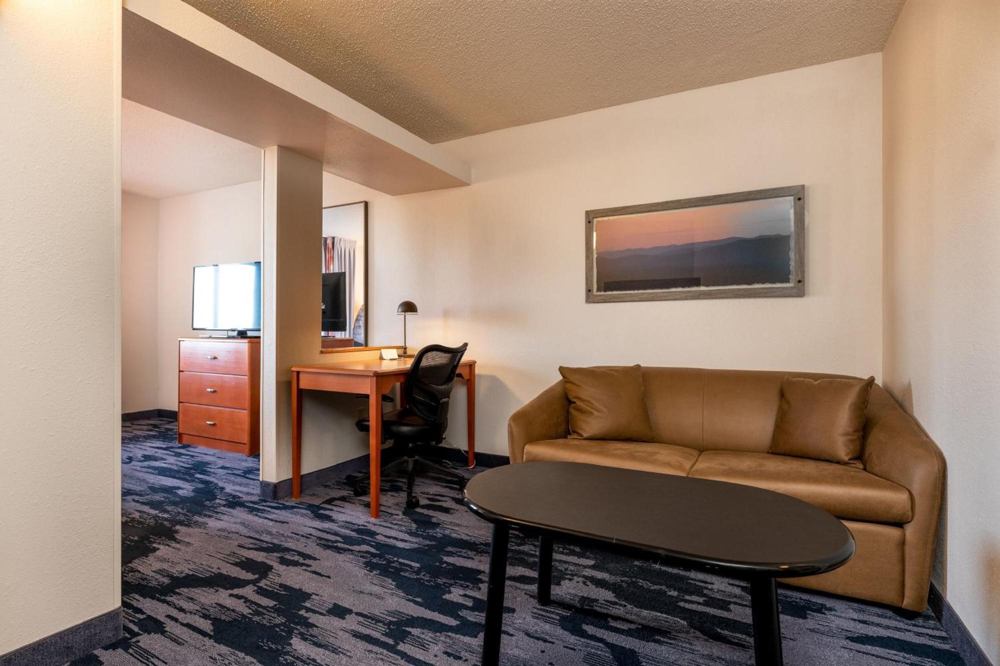 Fairfield Inn & Suites By Marriott Spearfish Exterior photo